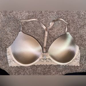 PINK push up Bra
Size 34C
Adjustable/removable strap